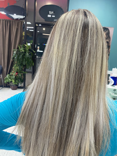 Beauty Salon «Tres Latinas Beauty Salon», reviews and photos, 788 Normandy St, Houston, TX 77015, USA