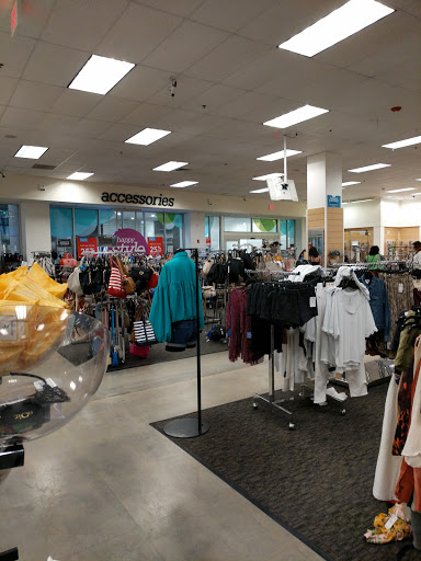 Department Store «Nordstrom Rack White Plains», reviews and photos, 3 City Pl, White Plains, NY 10601, USA