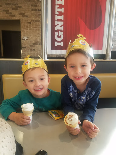 Liquor Store «Valley Fair Liquors», reviews and photos, 121 E Southern Ave, Tempe, AZ 85282, USA