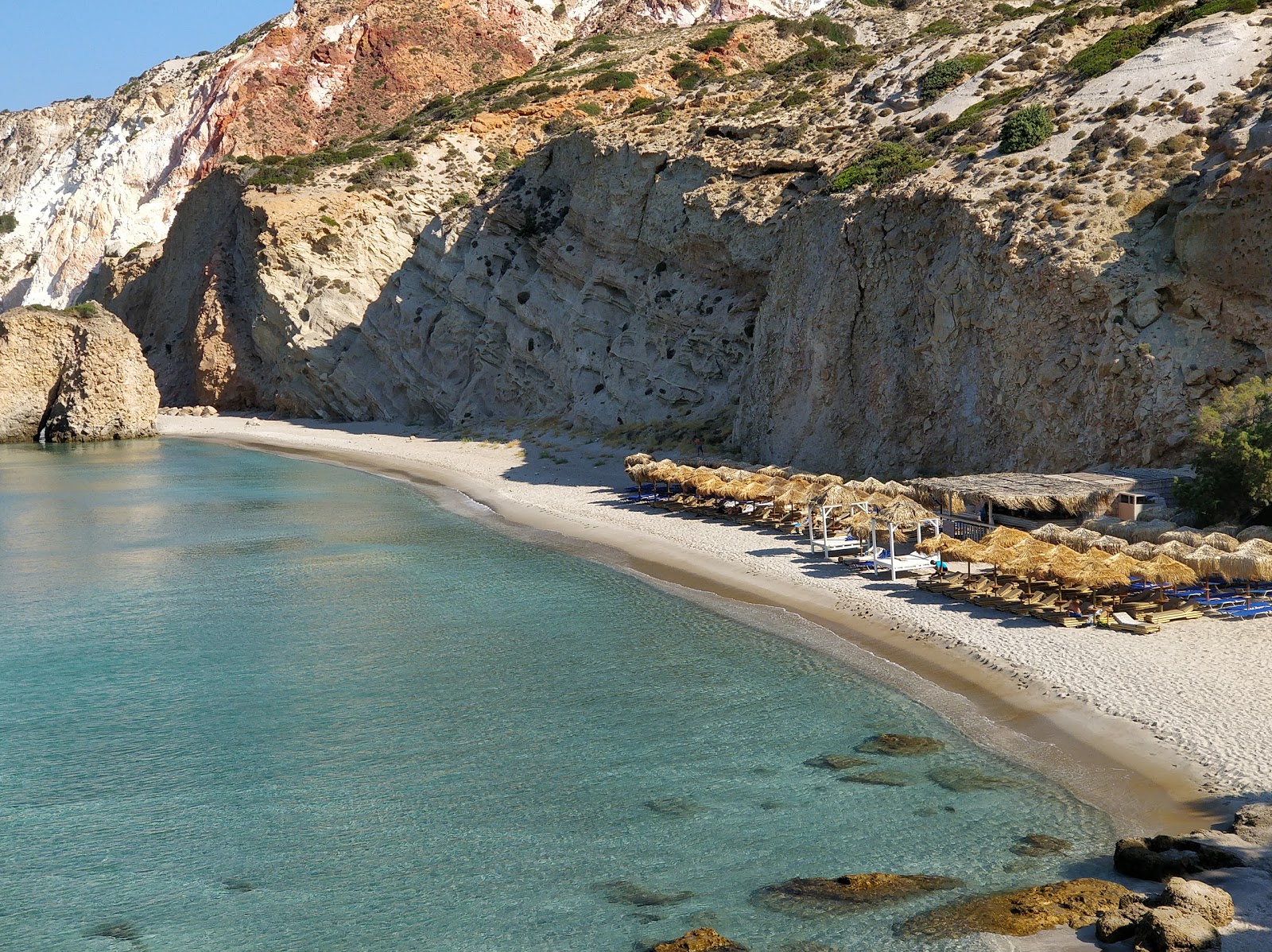 Fyriplaka beach'in fotoğrafı doğal alan içinde bulunmaktadır