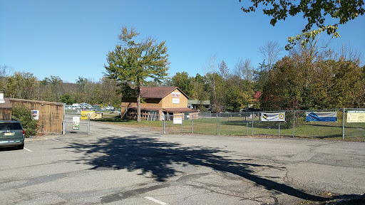 Pet Supply Store «Pequannock Feed & Pet Supply», reviews and photos, 85 Marshall Hill Rd, West Milford, NJ 07480, USA