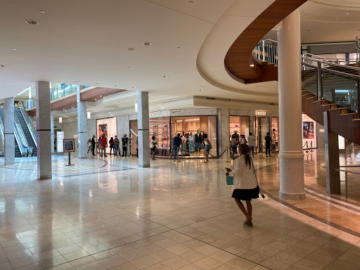 Shopping Mall «Phipps Plaza», reviews and photos, 3500 Peachtree Rd NE, Atlanta, GA 30326, USA