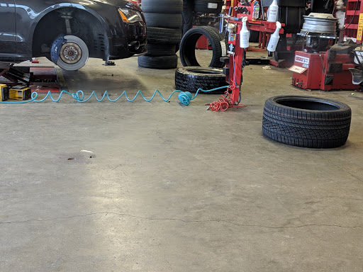 Tire Shop «Discount Tire Store - Prairieville, LA», reviews and photos, 37361 Market Place Drive, Prairieville, LA 70769, USA