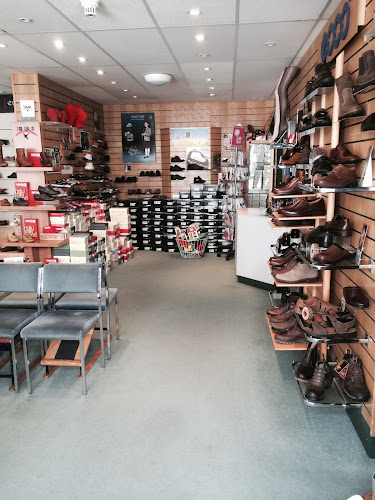 Reviews of County Shoes Dorchester in Southampton - Shoe store