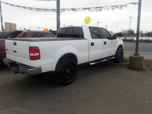 Used Car Dealer «PDX Used Cars», reviews and photos, 1475 SE Tualatin Valley Hwy, Hillsboro, OR 97123, USA