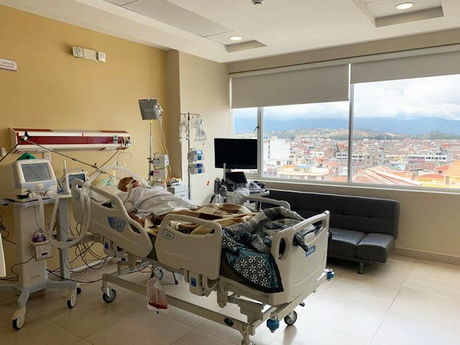 Opiniones de Rio Hospital en Riobamba - Hospital