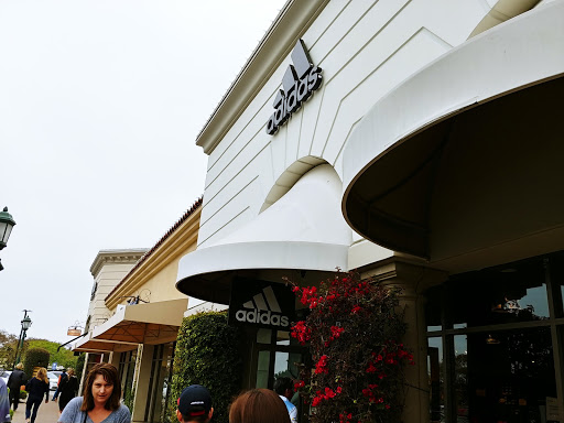 Shopping Mall «Carlsbad Premium Outlets», reviews and photos, 5620 Paseo Del Norte, Carlsbad, CA 92008, USA