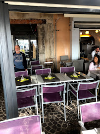 Atmosphère du Le Station Restaurant & Brasserie à Martigues - n°4