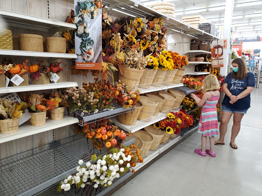 Craft Store «Michaels», reviews and photos, 5442 New Hope Commons Dr, Durham, NC 27707, USA