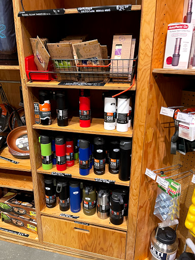 Camping Store «REI», reviews and photos, 71 Raymond Rd, West Hartford, CT 06107, USA