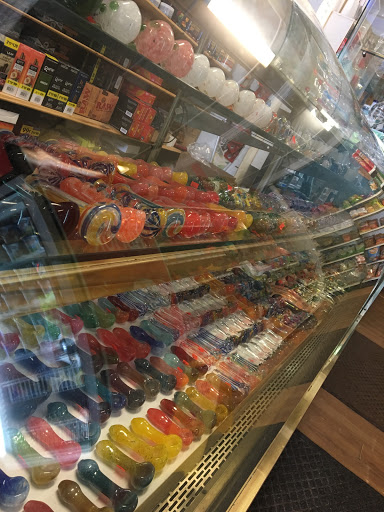 Tobacco Shop «Red Rocket Smoke Shop», reviews and photos, 80 Birch St, Biddeford, ME 04005, USA