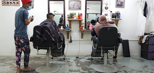 Kedai Gunting Rambut Sinaran,Kampung Bukit Kuching Tengah