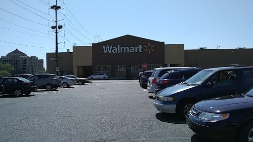 Discount Store «Walmart», reviews and photos, 1570 Chester Pike, Eddystone, PA 19022, USA
