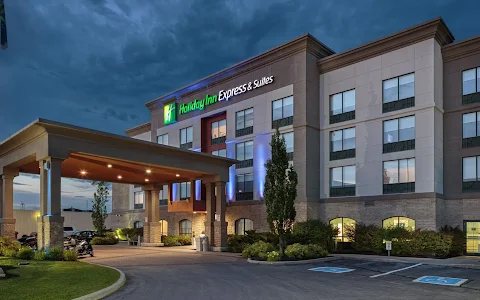 Holiday Inn Express & Suites Belleville, an IHG Hotel image