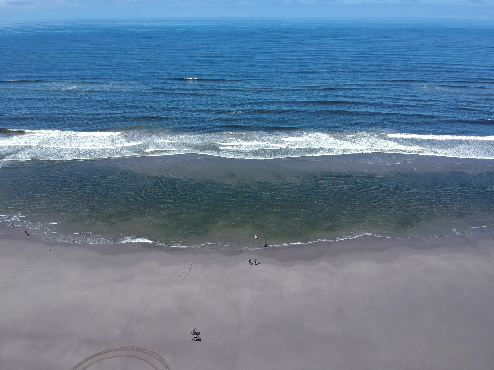 Photo de Del Rey Beach situé dans une zone naturelle