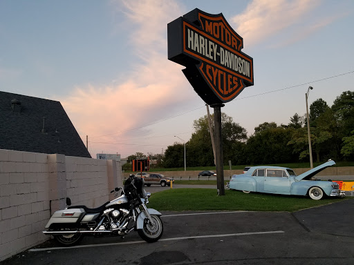 Harley-Davidson Dealer «Harley-Davidson Louisville», reviews and photos, 1700 Arthur St, Louisville, KY 40208, USA