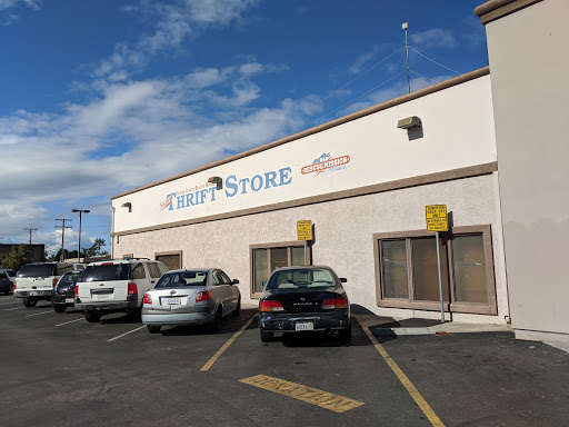 Super Thrift Store, 815 N Oxnard Blvd, Oxnard, CA 93030, USA, 