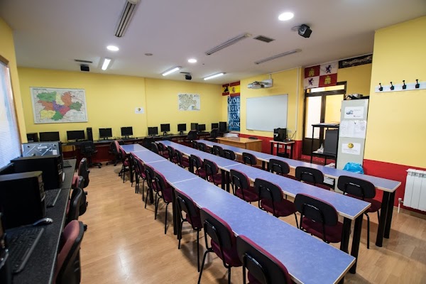 Imagen de Spanish Courses Unamuno (1 de 12)