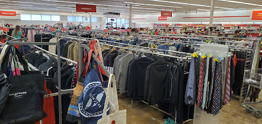 Thrift Store «The Salvation Army Family Store & Donation Center», reviews and photos