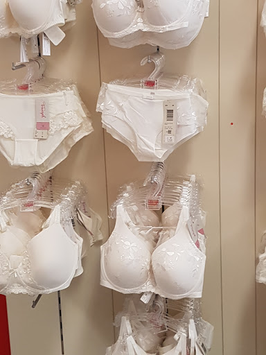 Läden, um Damenunterwäsche zu kaufen Munich