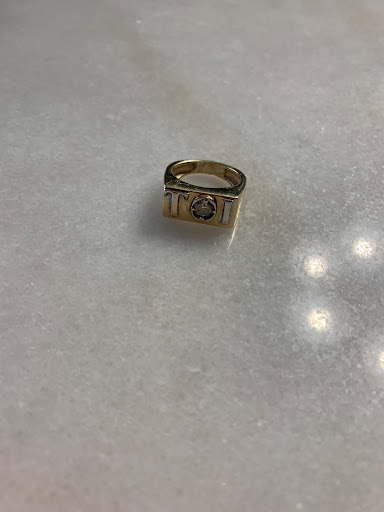 Jewelry Store «Davis Fine Jewelers», reviews and photos, 2843 E South Blvd, Montgomery, AL 36116, USA