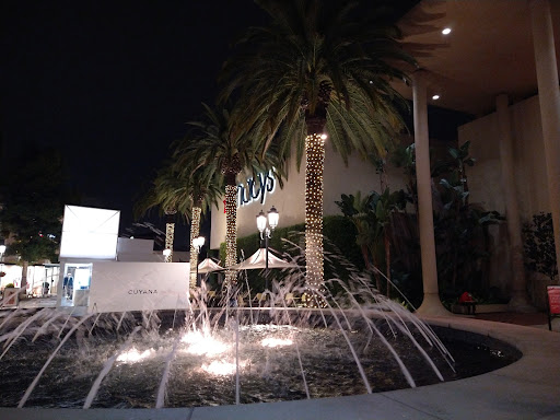 Shopping Mall «Fashion Island», reviews and photos, 401 Newport Center Dr, Newport Beach, CA 92660, USA