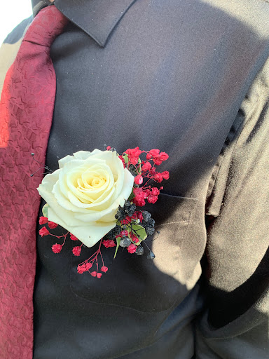 Florist «Flowers By Ralph», reviews and photos, 340 N Market St, Mt Sterling, OH 43143, USA