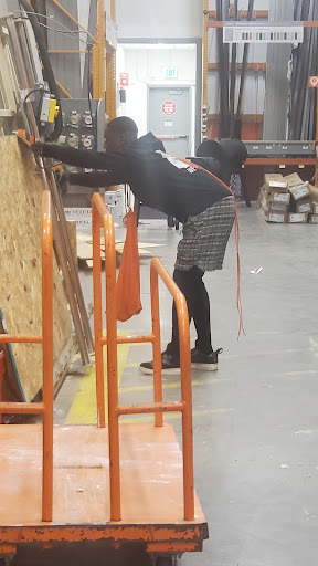 Home Improvement Store «The Home Depot», reviews and photos, 4155 N Port Washington Rd, Milwaukee, WI 53212, USA