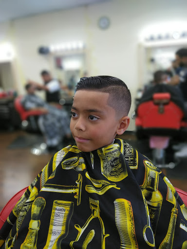 Hair Salon «Gold Cut Barber Shop», reviews and photos, 7031 W Hillsborough Ave, Tampa, FL 33634, USA