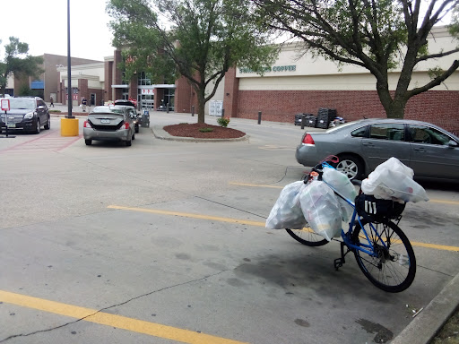 Supermarket «Hy-Vee», reviews and photos, 1700 Valley W Dr, West Des Moines, IA 50266, USA