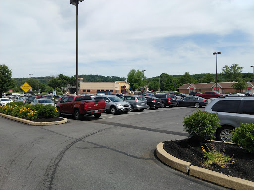 Shopping Mall «Brandywine Square Shopping Center», reviews and photos, Quarry Rd & U.S. 30, Downingtown, PA 19335, USA