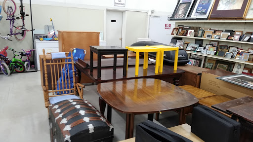 Thrift Store «Quality Thrift Store», reviews and photos, 5133 S Peoria Ave, Tulsa, OK 74105, USA