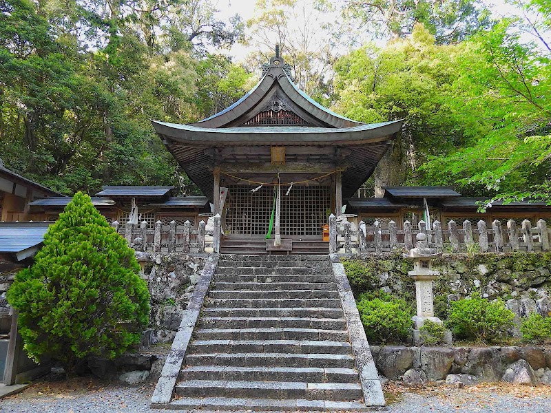 長子八幡神社