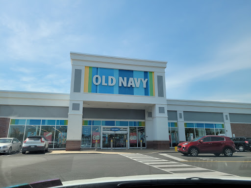 Shopping Mall «Willow Grove Park Mall», reviews and photos, 2500 W Moreland Rd, Willow Grove, PA 19090, USA