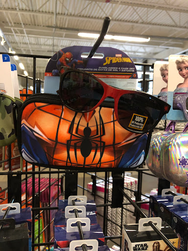 Shoe Store «DSW Designer Shoe Warehouse», reviews and photos, 7321 Lake St, River Forest, IL 60305, USA