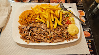 Plats et boissons du Restaurant turc Restaurant Istanbul Grill à Épinay-sur-Seine - n°2