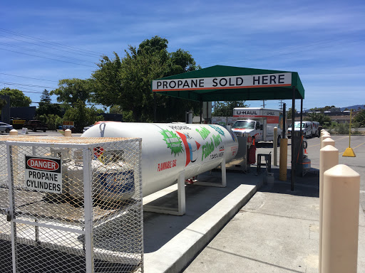 Truck Rental Agency «U-Haul Moving & Storage of Redwood City», reviews and photos, 2200 El Camino Real, Redwood City, CA 94063, USA