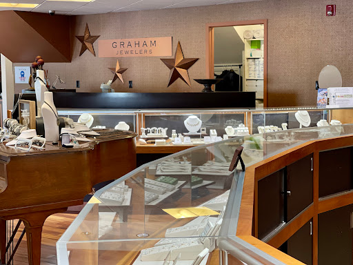 Jewelry Store «Graham Jewelers», reviews and photos, 800 Lake St E, Wayzata, MN 55391, USA