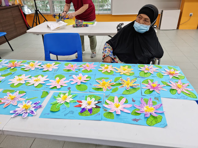 Reviews of Lions Befrienders (Clementi 420A) ACTIVE AGEING CENTRE - Singapore - Association