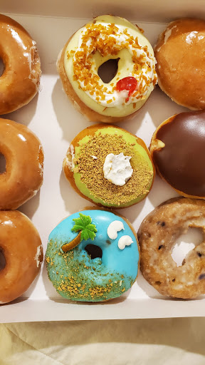 Donut Shop «Krispy Kreme», reviews and photos, 4198 Hacks Cross Rd, Memphis, TN 38125, USA