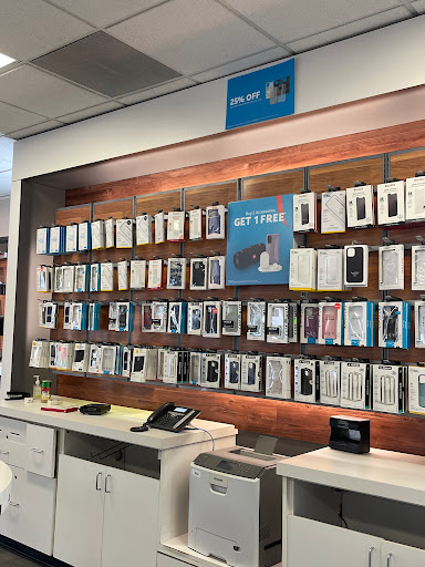 Cell Phone Store «AT&T», reviews and photos, 12599 Biscayne Blvd, North Miami, FL 33181, USA