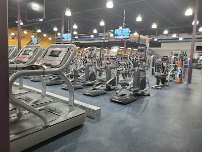 Crunch Fitness - Somerset - 960 Easton Ave, Somerset, NJ 08873