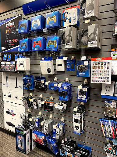 Video Game Store «GameStop», reviews and photos, 184 W Farms Mall, Farmington, CT 06032, USA