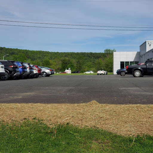 Nissan Dealer «Team Nissan North of NH», reviews and photos, 51 Evans Dr, Lebanon, NH 03766, USA