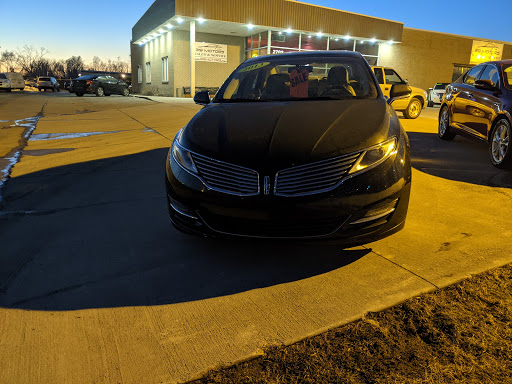 Used Car Dealer «319 Motors», reviews and photos, 2702 6th St SW, Cedar Rapids, IA 52404, USA