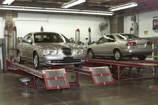 Auto Body Shop «Tech-Cor Body Shop», reviews and photos, 110 E Palatine Rd, Wheeling, IL 60090, USA