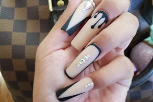 The Nails Club image