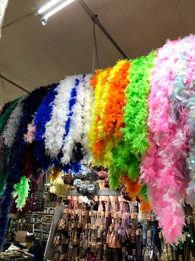 Fabric Store «Textile Discount Outlet», reviews and photos, 2121 W 21st St, Chicago, IL 60608, USA