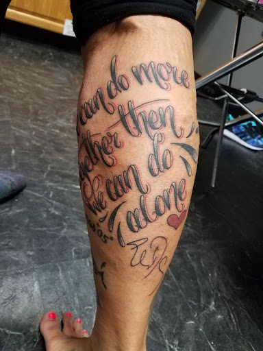 Tattoo Shop «Crazy Ink Tattoo Studio», reviews and photos, 1394 E Bristol Rd, Burton, MI 48529, USA