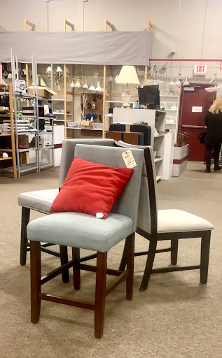 Thrift Store «Ditto Upscale Resale», reviews and photos, 571 E 8th St, Holland, MI 49423, USA